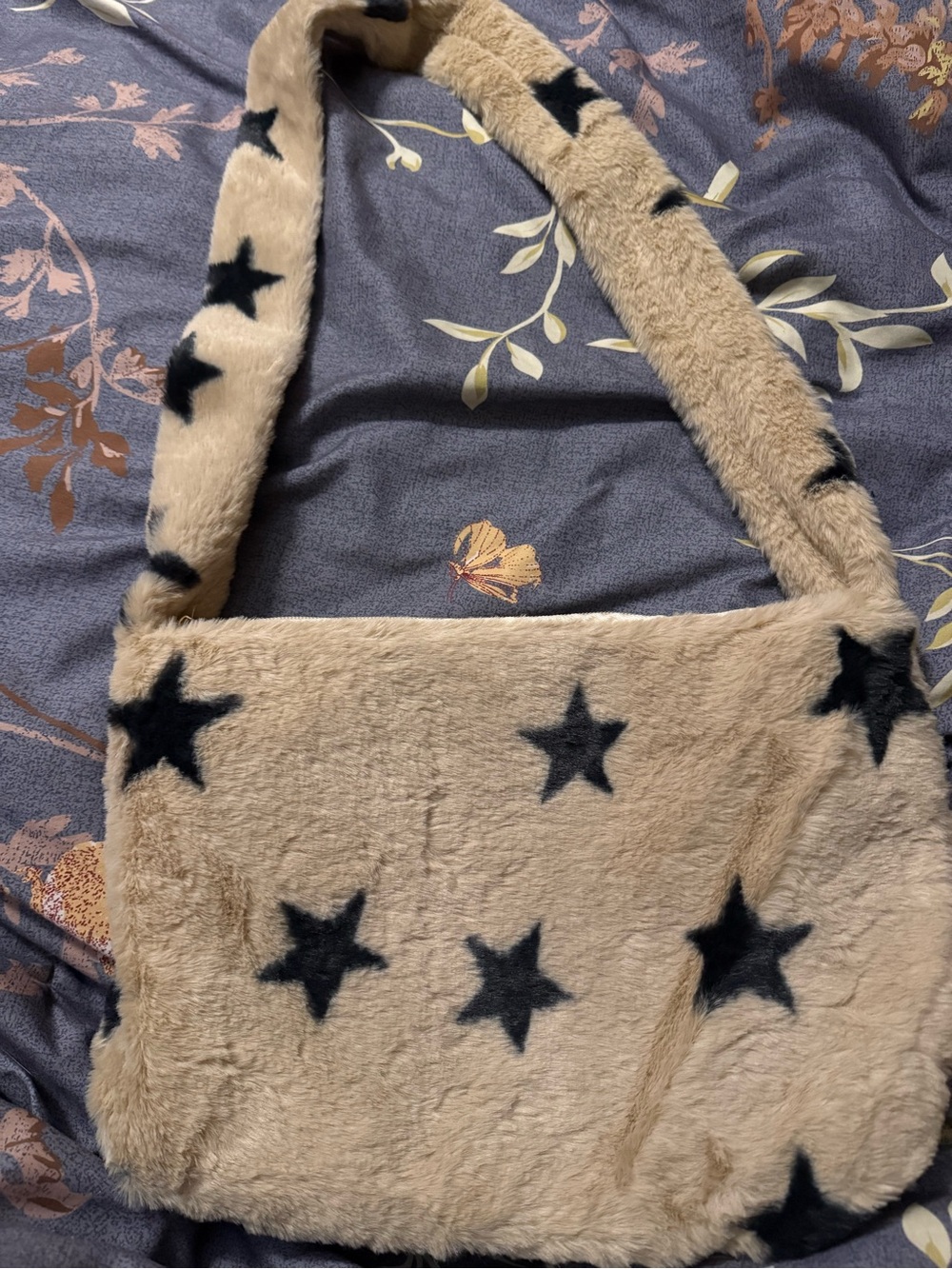 Beige Faux Fur Star-Pattern Shoulder Bag